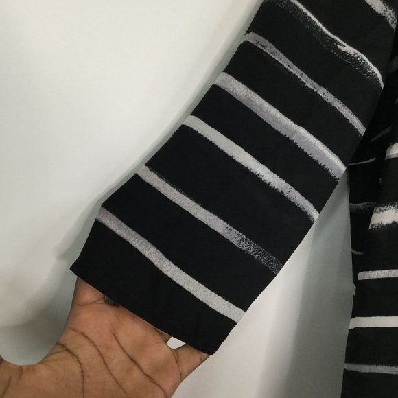 Express Blouse Women Size Small Black Grey White Striped Half Sleeve - Picture 4 of 11